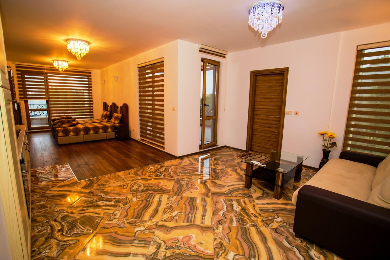 Boutique Apart Hotel Versis Slantchev Briag Extérieur photo